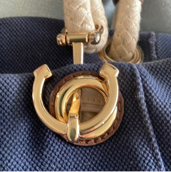 Michael Kors Marina Tote - Picture 3 of 12